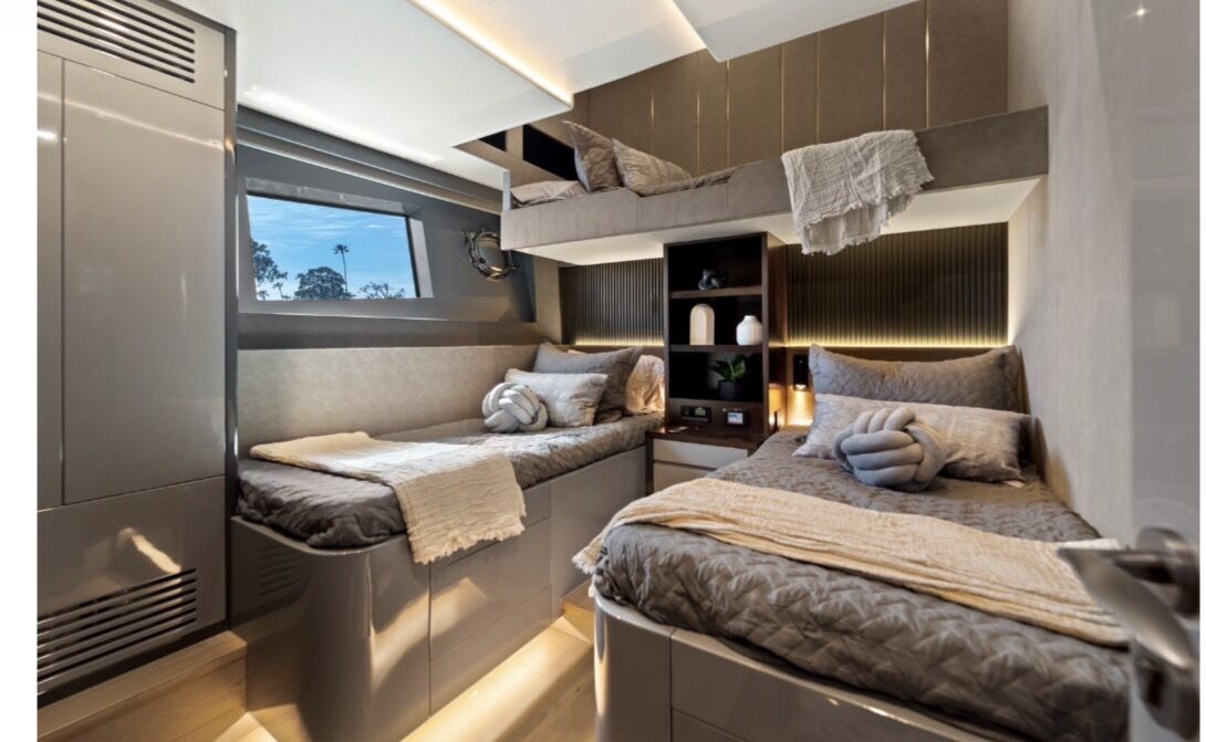 Baltra B75 guest cabin with twin and upper berth