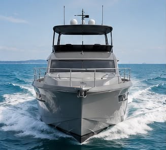 Baltra B55F bow view